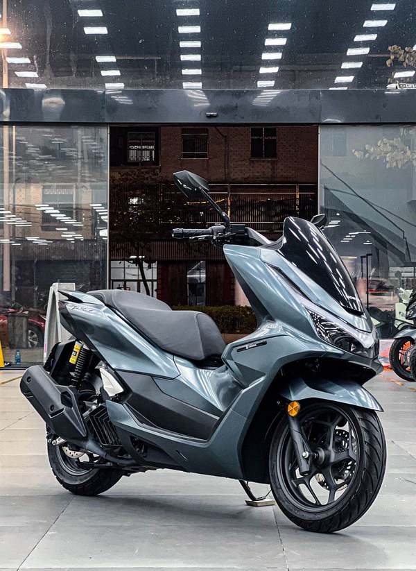 五羊本田 PCX