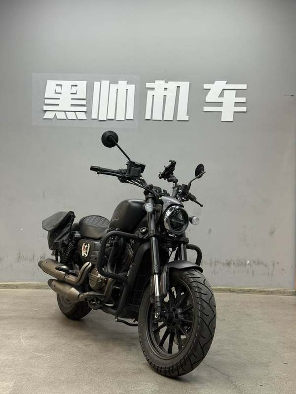 QJMOTOR 闪300S