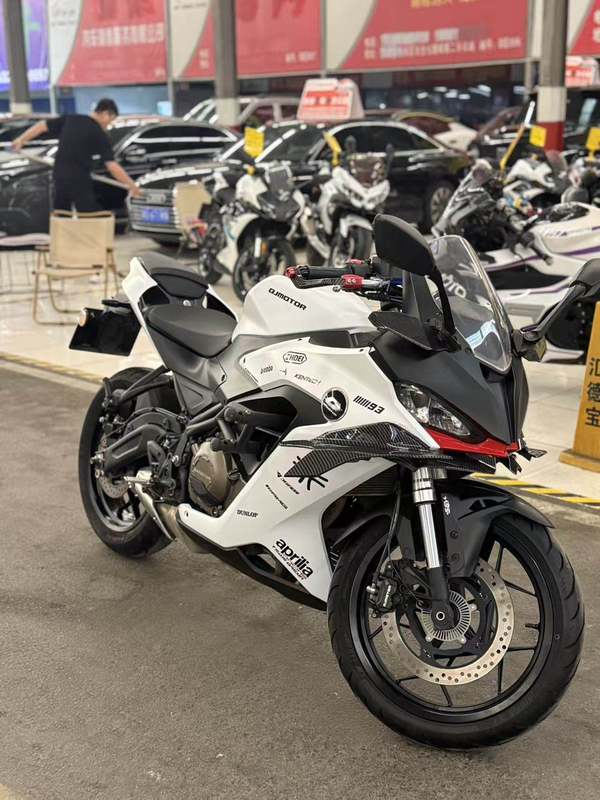 QJMOTOR 赛250