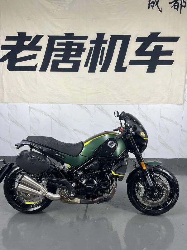 贝纳利 幼狮 Leoncino 500