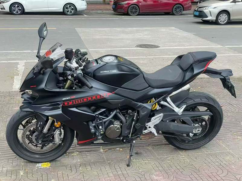 QJMOTOR 赛600