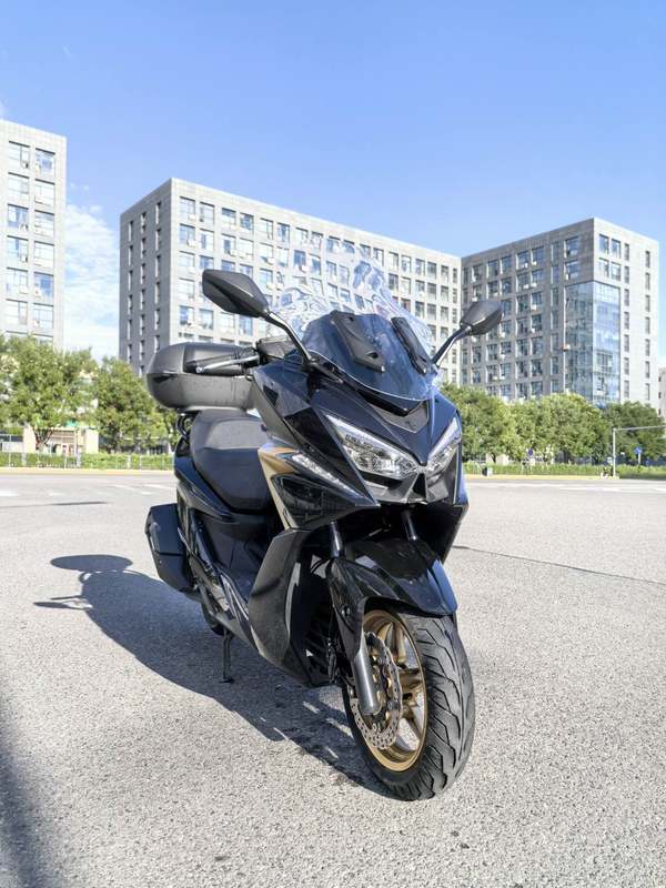 光阳 赛艇 ST250