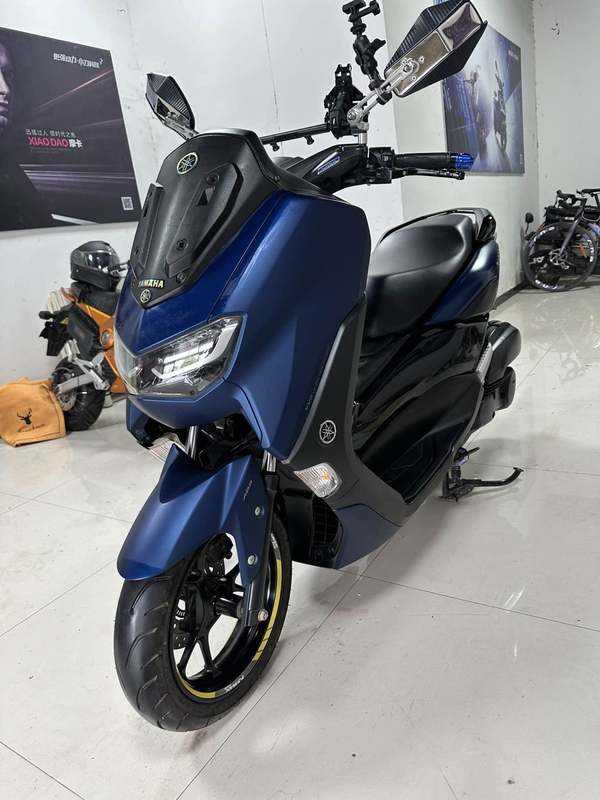 雅马哈 NMAX