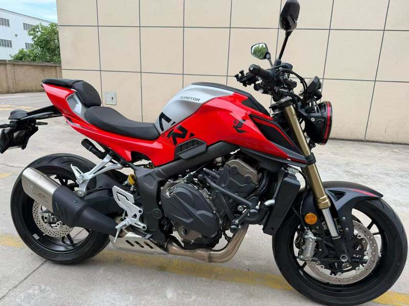 QJMOTOR 追600