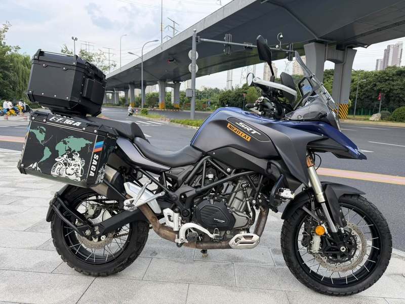QJMOTOR 骁500