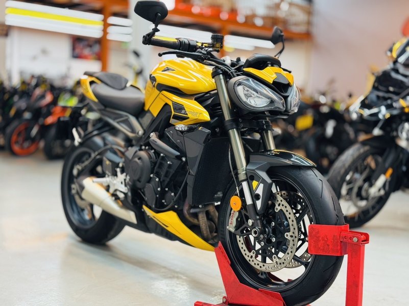凯旋 Street Triple 765
