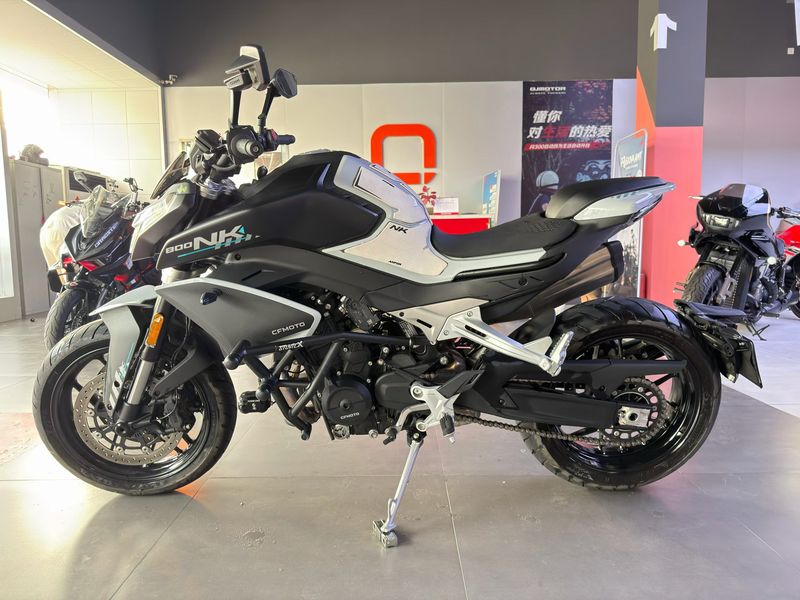 春风 800NK