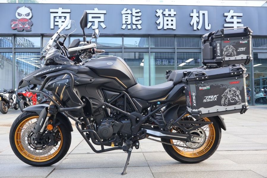 贝纳利 TRK552