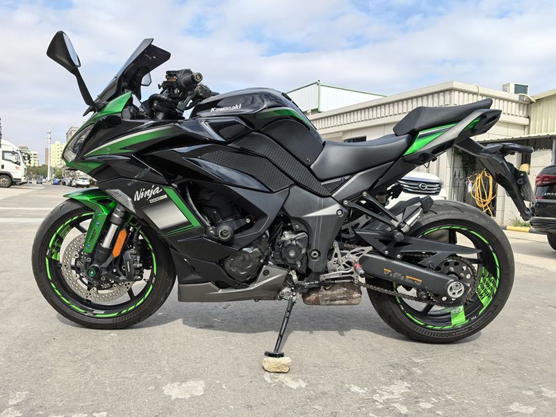 川崎 Ninja 1000SX