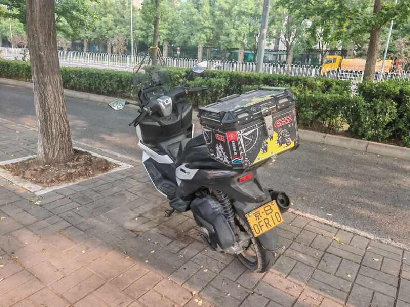 无极 SR250GT
