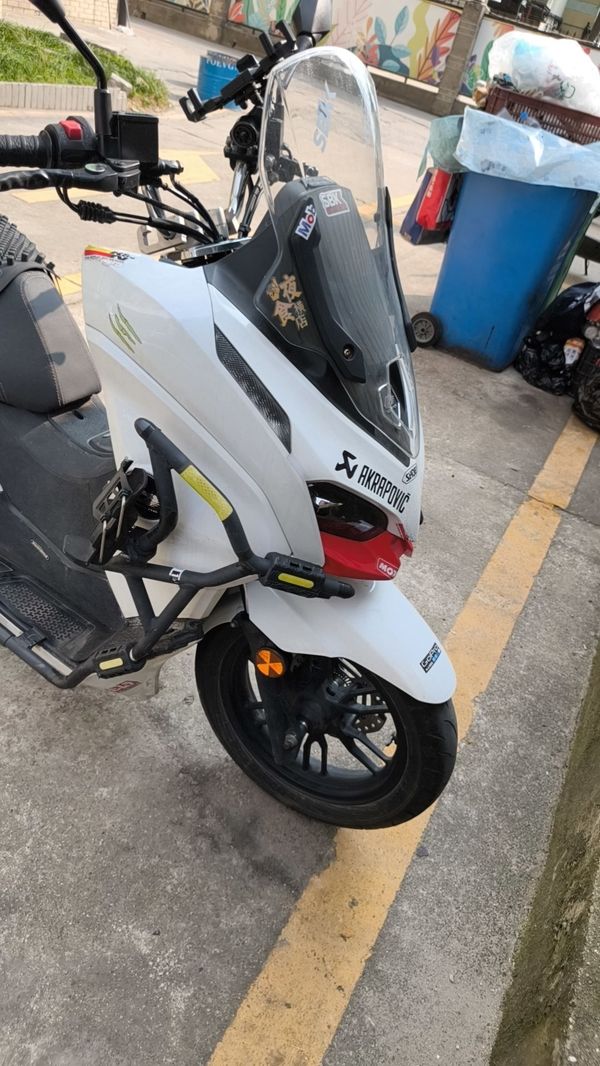 QJMOTOR 鸿150 City