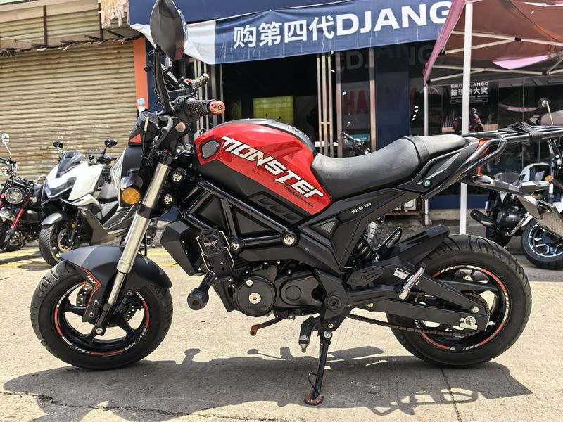 银钢 小怪兽150