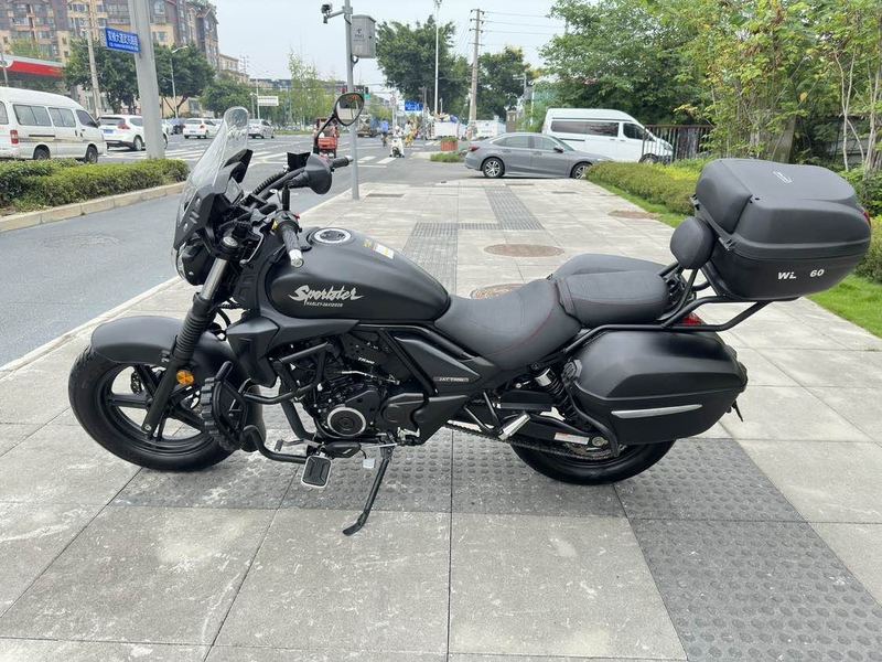 豪爵 TR300