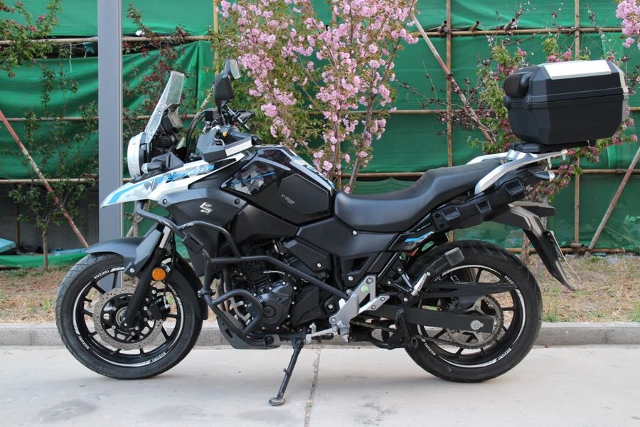 豪爵铃木 DL250