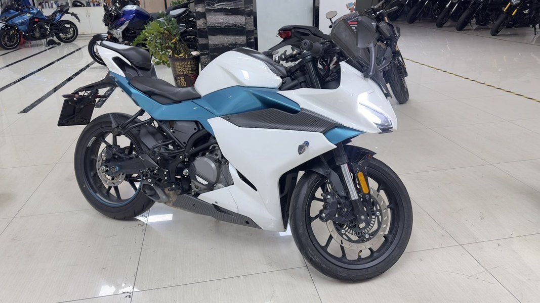 春风 250SR