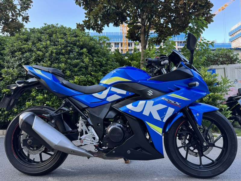 豪爵铃木 GSX250R