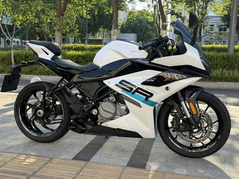 春风 250SR