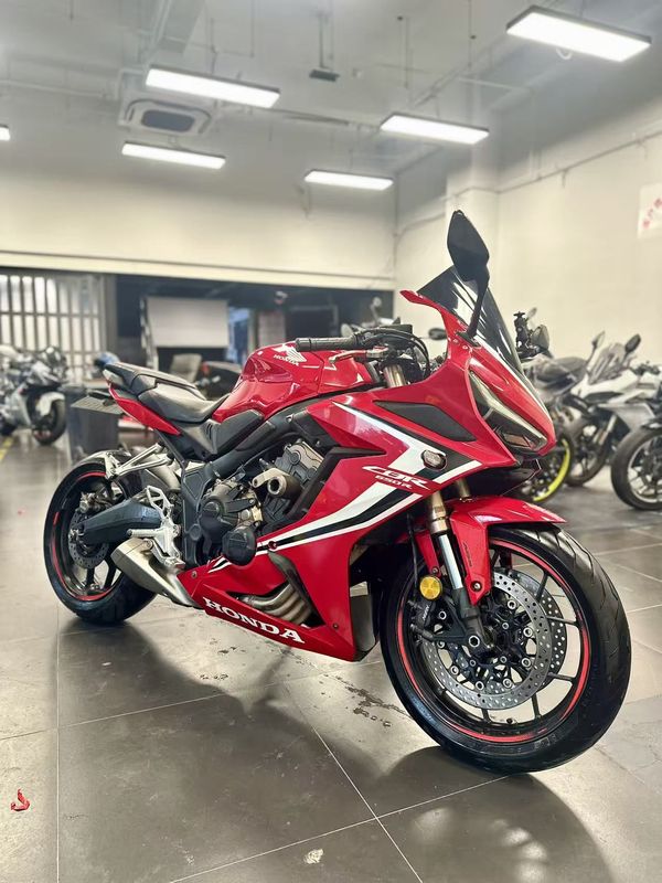 本田DREAMWING CBR650R
