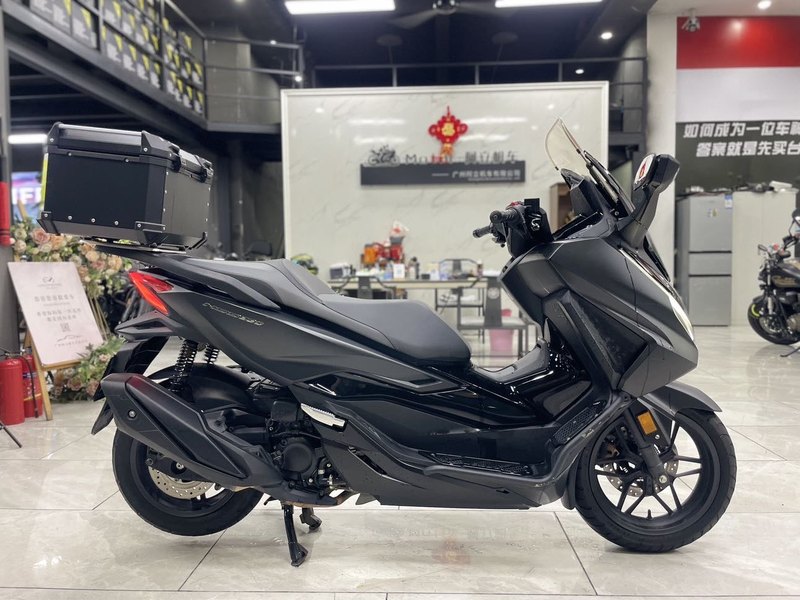 本田WING NSS350