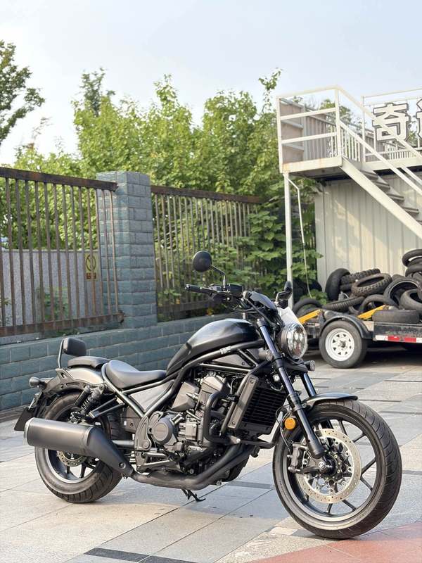 本田DREAMWING CM1100
