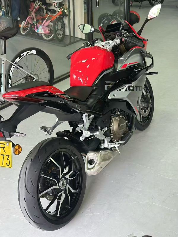 QJMOTOR 赛450