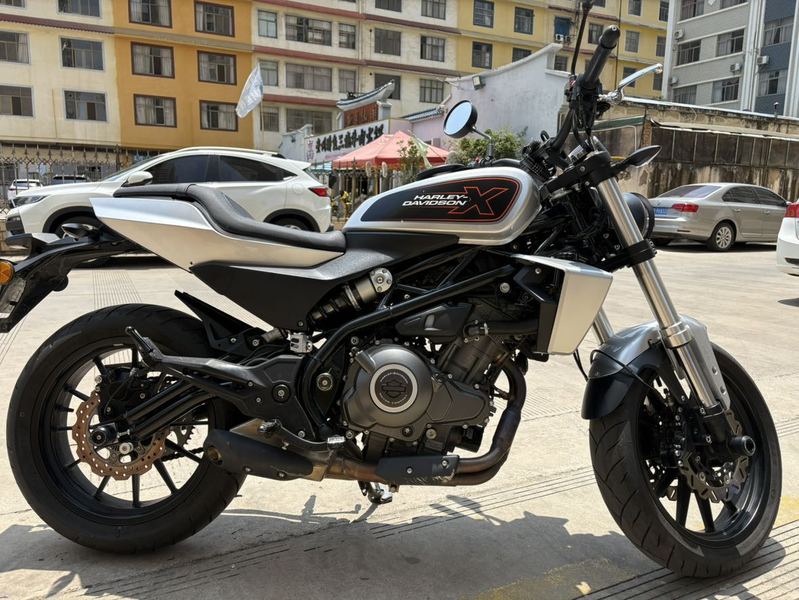 哈雷戴维森 X 350