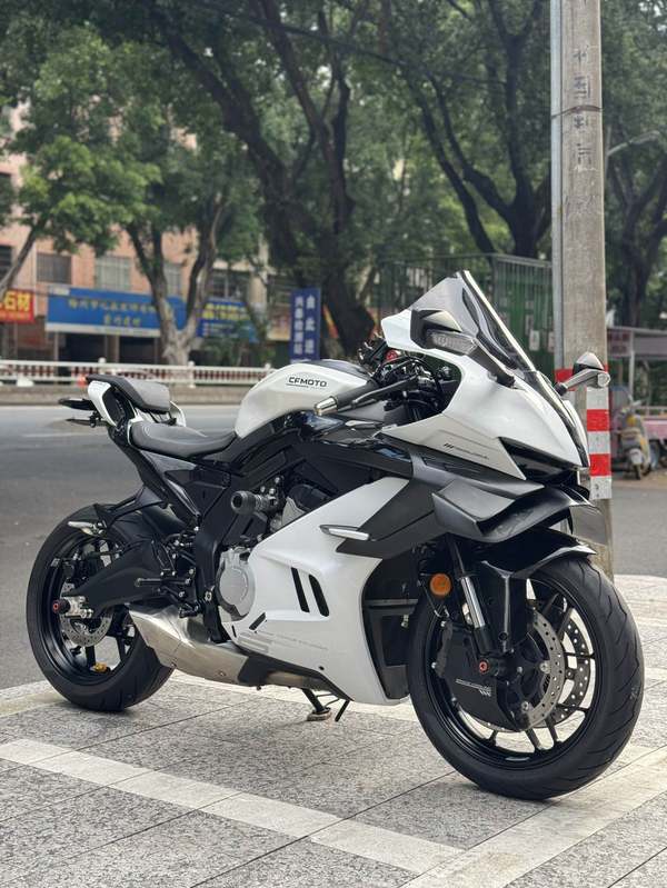 春风 675SR