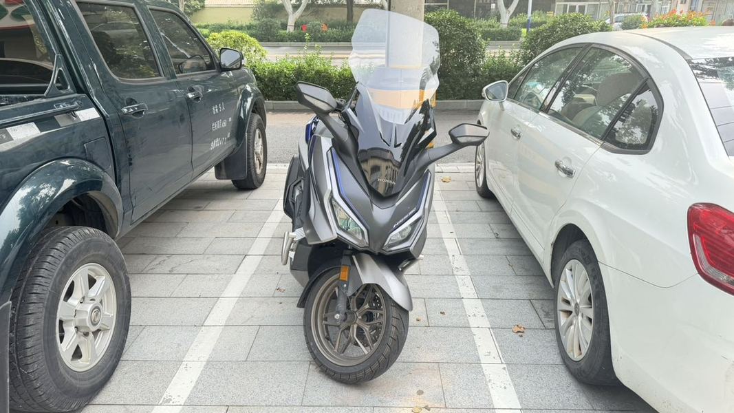 本田WING NSS350