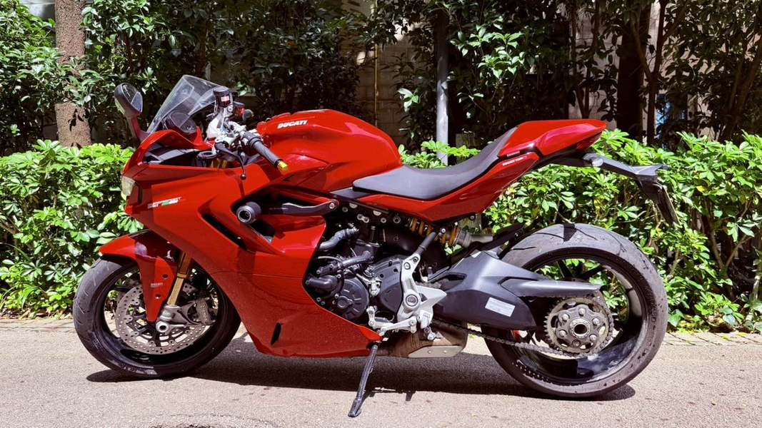 杜卡迪 SuperSport