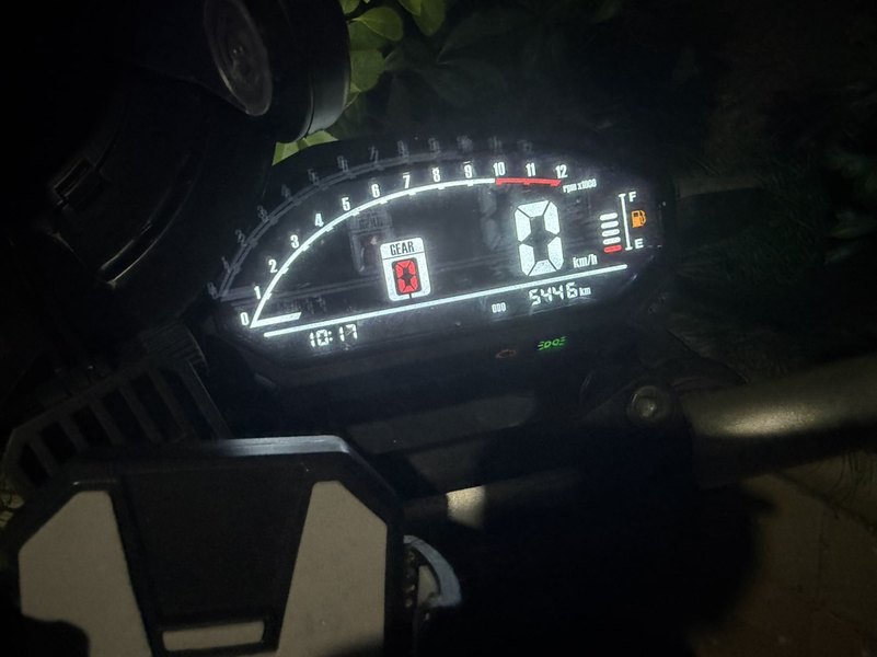银钢 小怪兽150