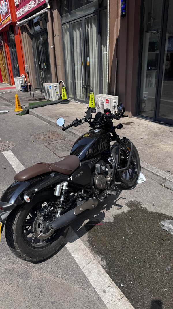 QJMOTOR 闪250