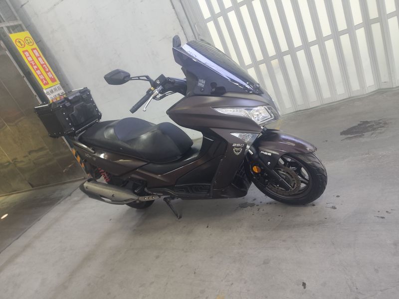 光阳 赛艇 250