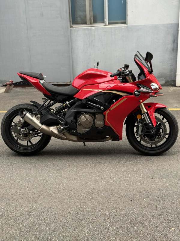 QJMOTOR 赛600