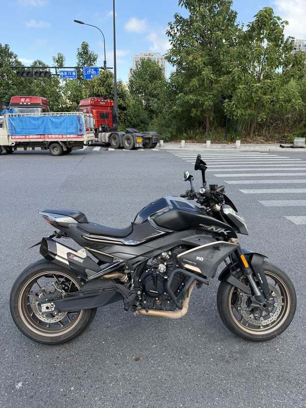 春风 800NK