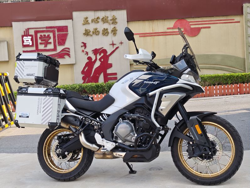 春风 700MT