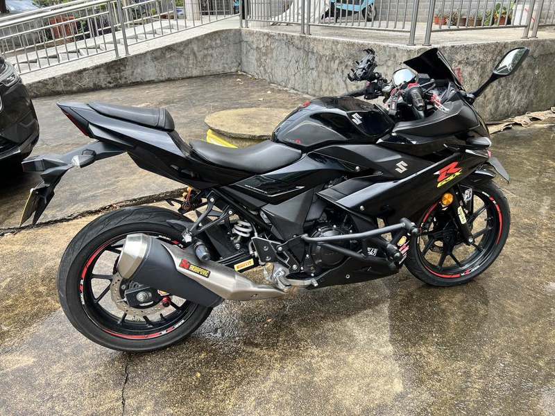 豪爵铃木 GSX250R