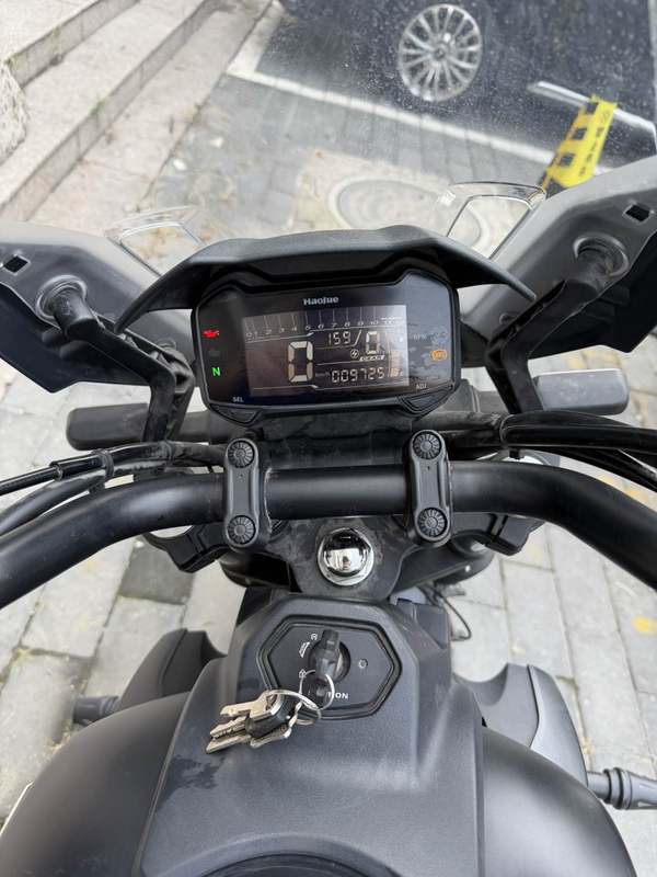 豪爵 TR300