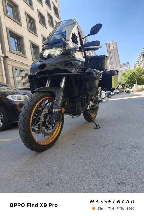 贝纳利 TRK552