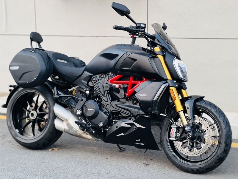杜卡迪 Diavel 