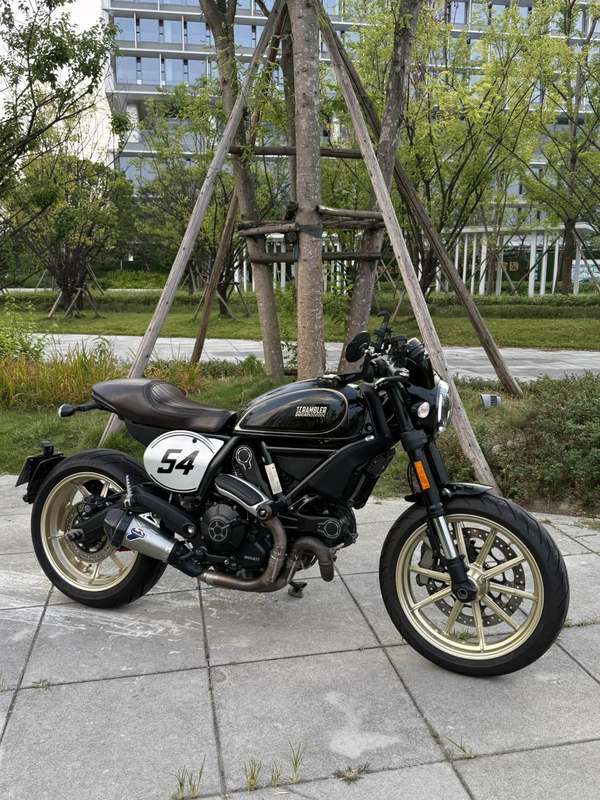 杜卡迪 Scrambler 800