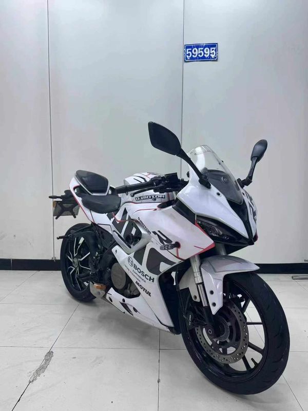QJMOTOR 赛250