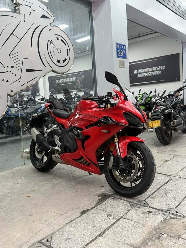QJMOTOR 赛600