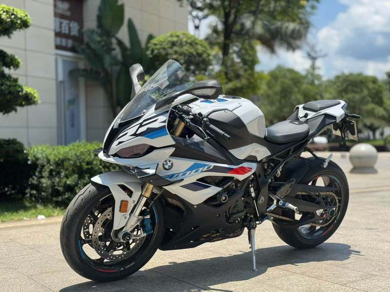 宝马 S 1000 RR