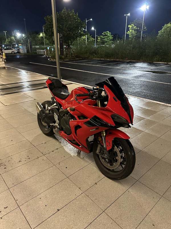 QJMOTOR 赛600