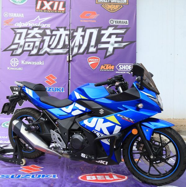 豪爵铃木 GSX250R