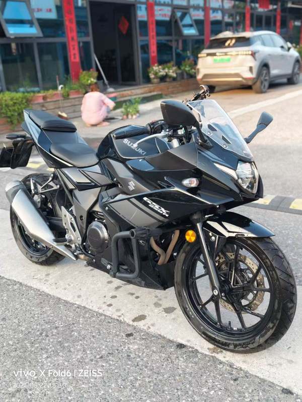 豪爵铃木 GSX250R