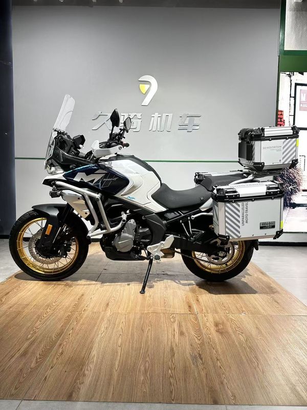 春风 700MT