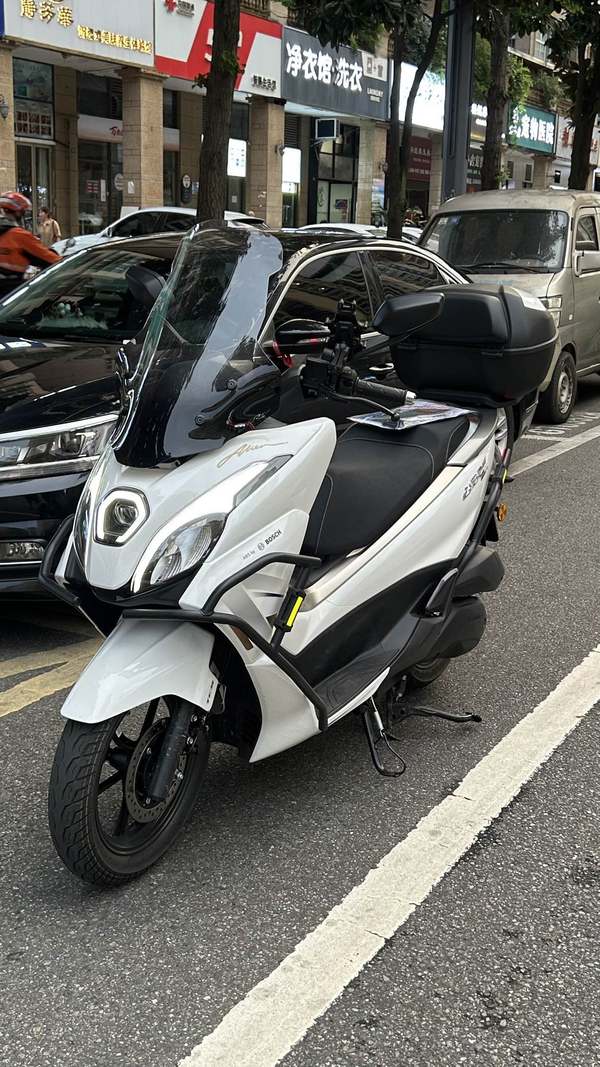 豪爵 UFR150