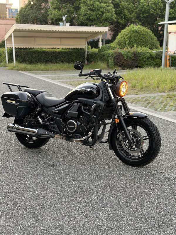 豪爵 TR300