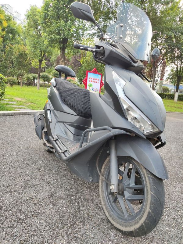五羊本田 NX125